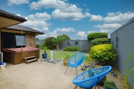 Photo of property in 250a Te Atatu Road, Te Atatu South, Auckland, 0610