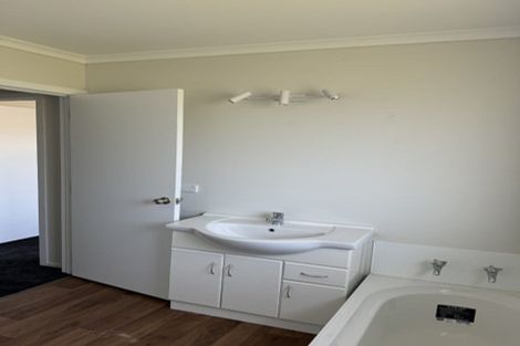 Photo of property in 65 Grey Street, Kihikihi, Te Awamutu, 3800