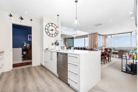 Photo of property in 8a Macmillan Avenue, Cashmere, Christchurch, 8022