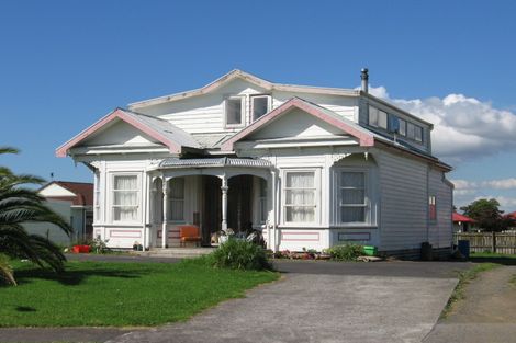 Photo of property in 14 Halyard Place, Te Atatu Peninsula, Auckland, 0610