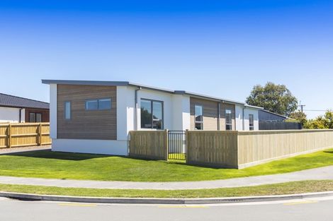 Photo of property in 19 Kingsbridge West, Burwood, Christchurch, 8083