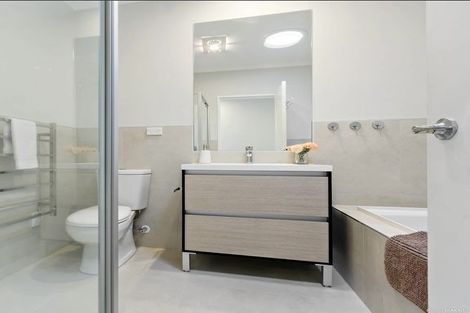 Photo of property in 47 Glidepath Road, Hobsonville, Auckland, 0616