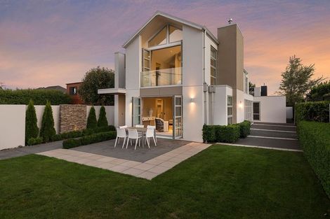 Photo of property in 72 Wai-iti Terrace, Bryndwr, Christchurch, 8052