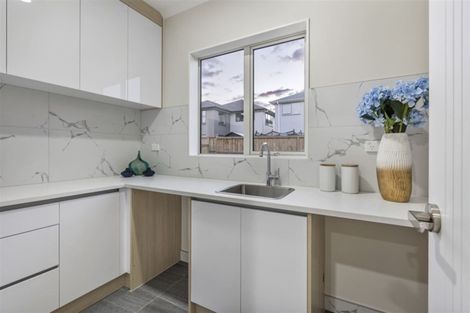 Photo of property in 24 Koropa Road, Flat Bush, Auckland, 2019