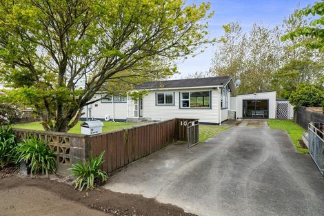 Photo of property in 10 Karaka Street, Inglewood, 4330