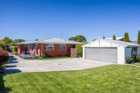 Photo of property in 138 Warren Crescent, Hillmorton, Christchurch, 8025
