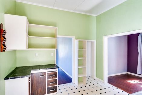 Photo of property in 40 Faraday Street, Hospital Hill, Napier, 4110