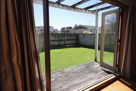Photo of property in 6 Waikaremoana Place, Pakuranga Heights, Auckland, 2010