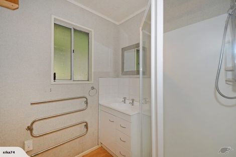 Photo of property in 76 Elmslie Road, Pinehaven, Upper Hutt, 5019