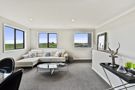 Photo of property in 135 Isabella Drive, Pukekohe, 2120