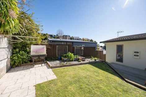 Photo of property in 18 Coster Street, Enner Glynn, Nelson, 7011