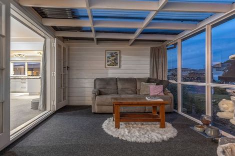 Photo of property in 74 Kennedy Drive, Levin, 5510