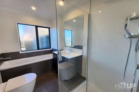 Photo of property in 4 Rahopuru Road, Westgate, Auckland, 0614