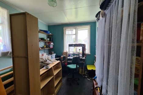 Photo of property in 24 Whitcombe Road, Opunake, 4616