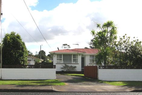 Photo of property in 105 Vodanovich Road, Te Atatu South, Auckland, 0610