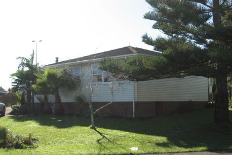 Photo of property in 92 Cascades Road, Pakuranga Heights, Auckland, 2010