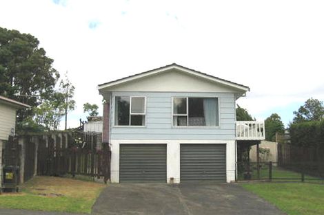 Photo of property in 2/117 Lynn Road, Bayview, Auckland, 0629
