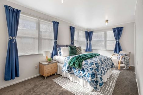 Photo of property in 27 Freyberg Street, Levin, 5510