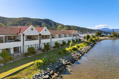 Photo of property in 10/45 Beach Road, Waikawa, Picton, 7220