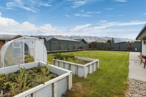 Photo of property in 39 Missy Crescent, Mount Pisa, Cromwell, 9383