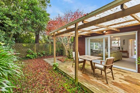 Photo of property in 2/84 Glenvar Road, Torbay, Auckland, 0630