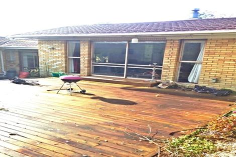 Photo of property in 2/5 Downing Street, Glenfield, Auckland, 0629