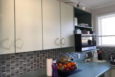 Photo of property in 2/5 Hinemoa Street, Waiwhetu, Lower Hutt, 5010