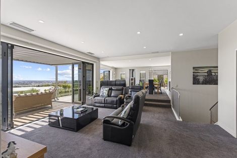 Photo of property in 323 Kennedys Bush Road, Kennedys Bush, Christchurch, 8025