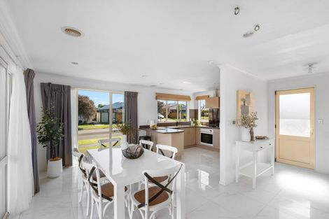 Photo of property in 18 Boston Parade, Kelvin Grove, Palmerston North, 4414