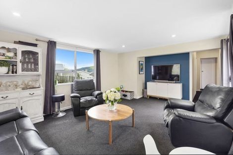 Photo of property in 14 Greer Crescent, Tawa, Wellington, 5028