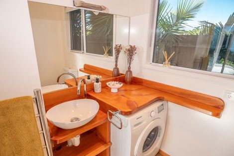 Photo of property in 27 Adamson Road, Taipa, 0420