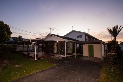 Photo of property in 1/8 Koromiko Street, New Lynn, Auckland, 0600