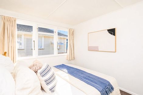 Photo of property in 37 Mana Avenue, Titahi Bay, Porirua, 5022