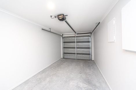 Photo of property in 6a Cross Street, Castlecliff, Whanganui, 4501