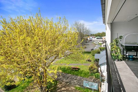 Photo of property in 204/86 Alpha Street, Cambridge, 3434