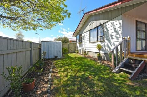 Photo of property in 68a Gemstone Drive, Birchville, Upper Hutt, 5018
