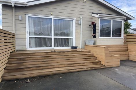 Photo of property in 2/12 House Avenue, Mangere Bridge, Auckland, 2022