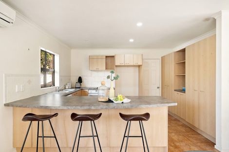 Photo of property in 3a Seacrest Drive, West Harbour, Auckland, 0618