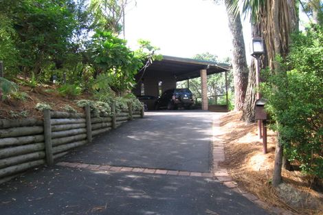 Photo of property in 72 Cliff Road, Torbay, Auckland, 0630