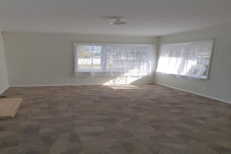 Photo of property in 2/40 Sutton Crescent, Papakura, 2110