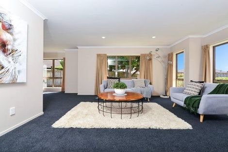 Photo of property in 77 Farringdon Avenue, Rototuna North, Hamilton, 3210