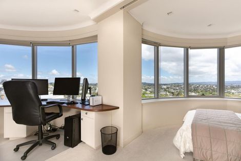 Photo of property in Shangri La Apartments, 5/97 Jervois Road, Herne Bay, Auckland, 1011