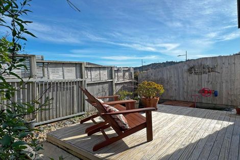 Photo of property in 76 Accolage Boulevard, Kumeu, 0810