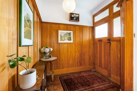 Photo of property in 21 Upper Bourke Street, Kilbirnie, Wellington, 6022