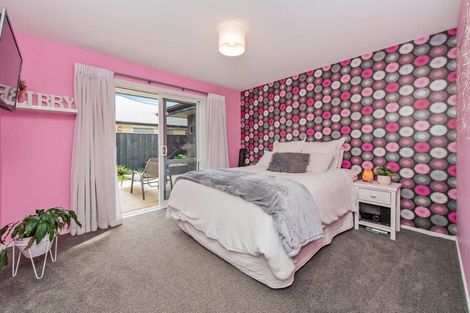 Photo of property in 2 Highworth Crescent, Rolleston, 7615