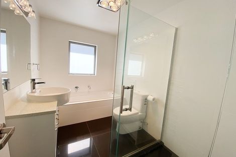 Photo of property in 68 Castlederg Drive, Flat Bush, Auckland, 2019