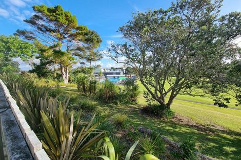 Photo of property in 2/14 Thelma Crescent, Torbay, Auckland, 0630
