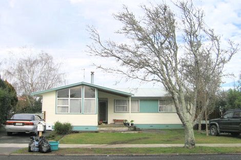 Photo of property in 17 Rosalind Street, Deanwell, Hamilton, 3206