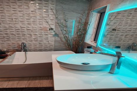 Photo of property in 8 Kylie Court, Clover Park, Auckland, 2019