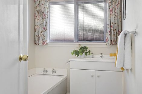 Photo of property in 2/491 Greers Road, Bishopdale, Christchurch, 8053